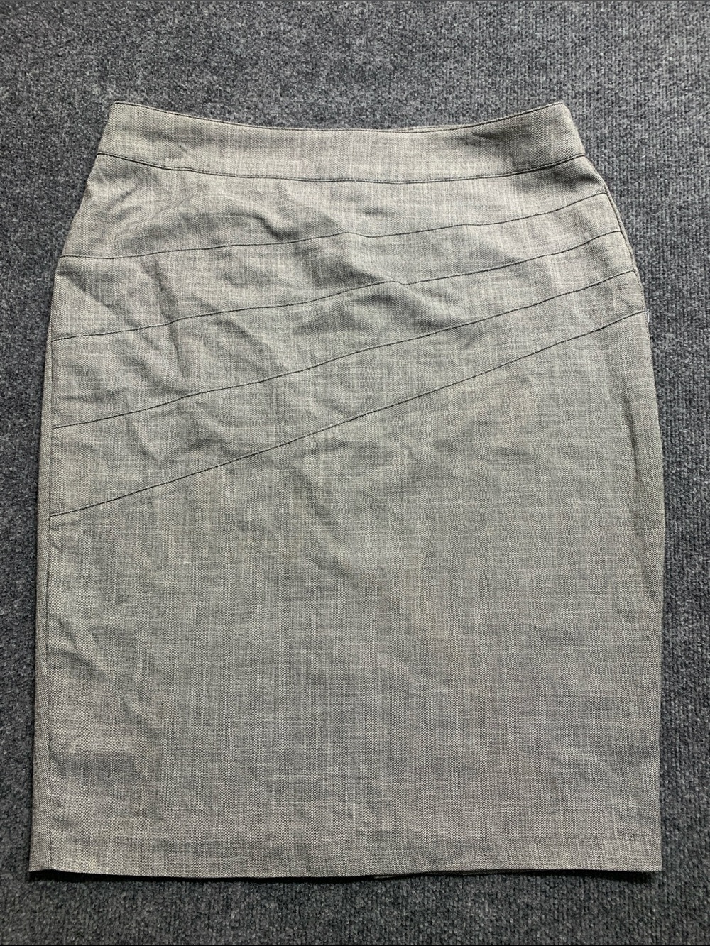New York & Company Light Gray Pencil Skirt with Diagonal Seams